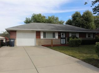 206 Grovewood Dr, Beech Grove, IN 46107