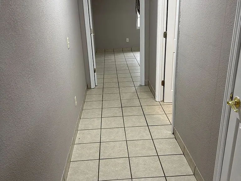 100 Kittrell St — Photo 4