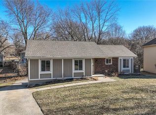 140 SW 26th St, Blue Springs, MO 64015