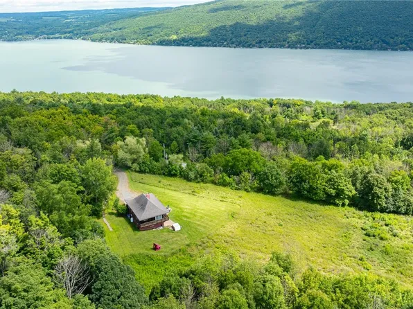 6269 Hawks Rd, Naples, NY 14512