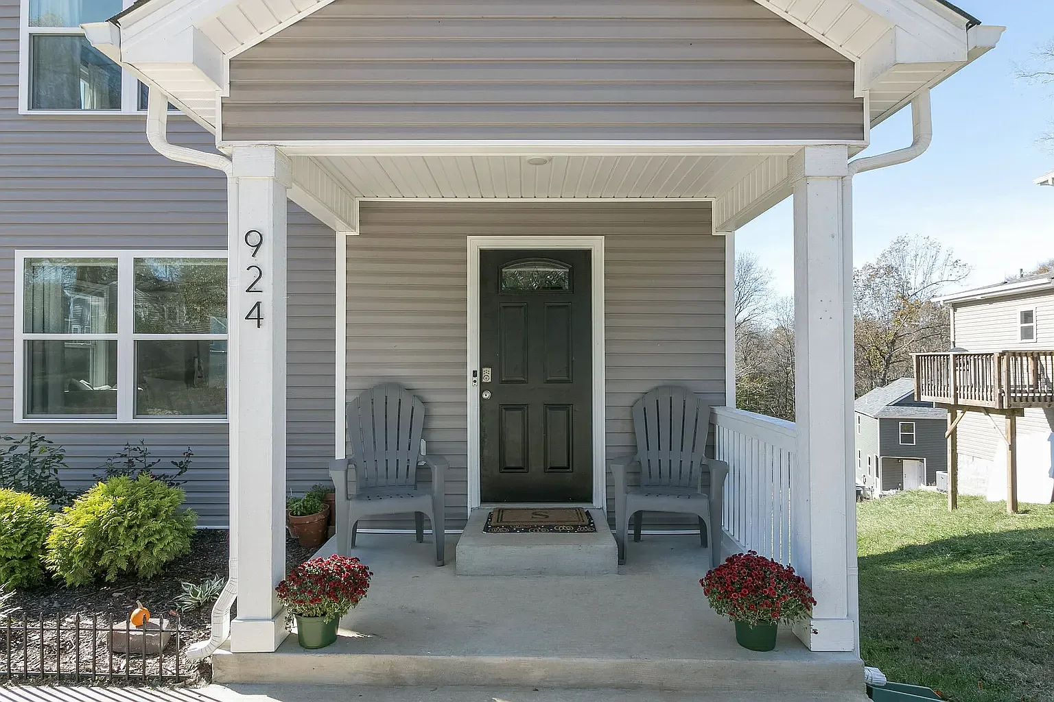4 bed, 2063 sqft, $2,300 — Photo 1