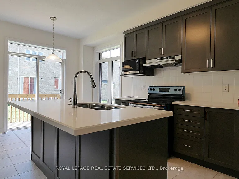 103 Huguenot Rd — Photo 15