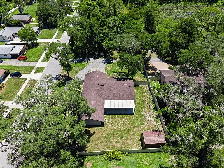 523 Fern St — Photo 4
