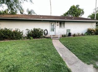 11 Country Club Rd, Brownsville, TX 78520