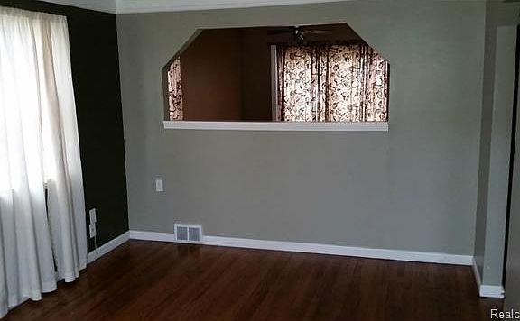 2nd image of 2221 McLain Ave