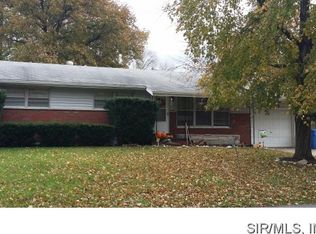 171 N Clearview Dr, East Alton, IL 62024