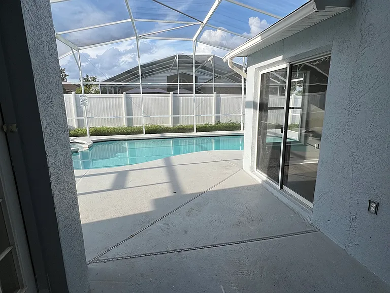720 Lake Davenport Blvd — Photo 14
