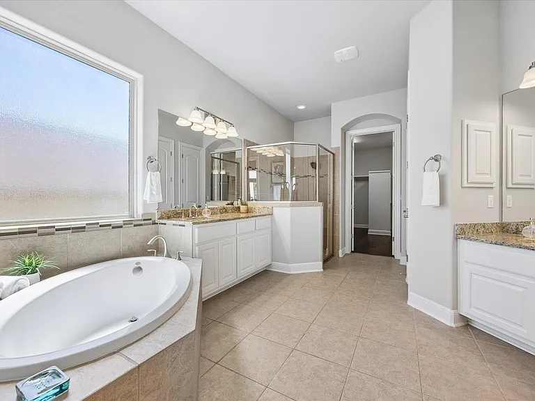 1600 Morning Moon Cir — Photo 11