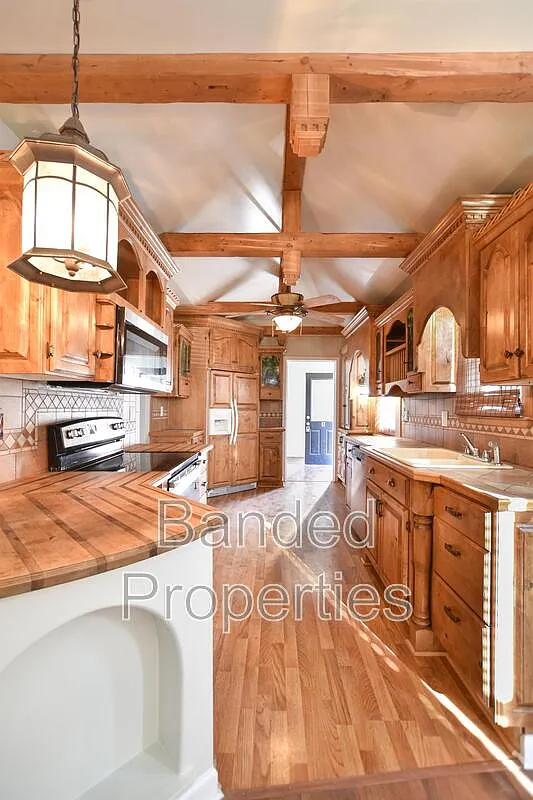 2 bed, 2.0 bath, 1400 sqft, $1,795 — Photo 3
