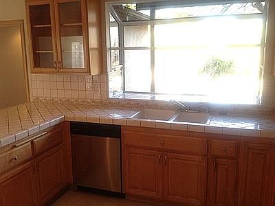 4th image of 118 Dana Point Ave