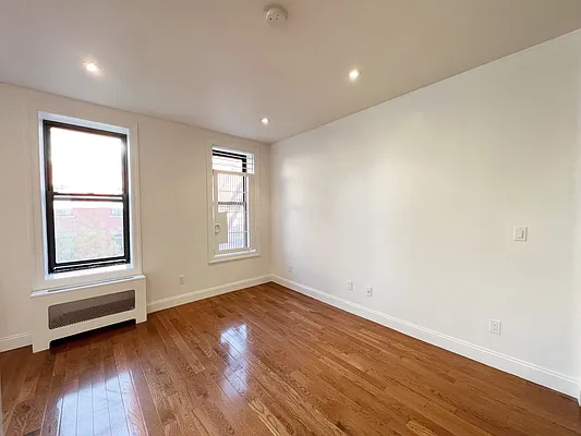 Rented by Compass | media 8