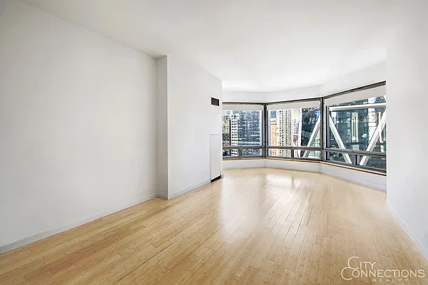 Rented by City Connections Realty | media 1