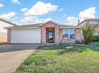 8769 Garden Springs Dr, Fort Worth, TX 76123