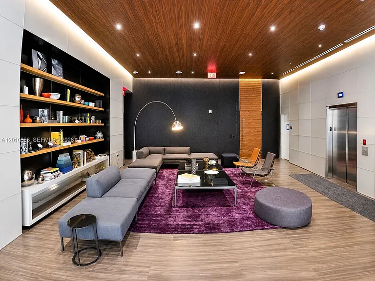88 SW 7th St #2206 — Photo 5