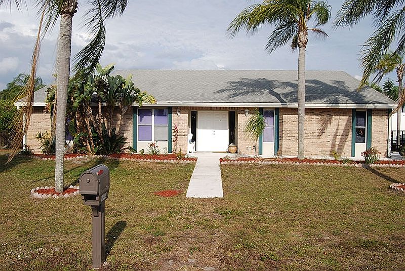 2nd image of 17473 Fuchsia Rd