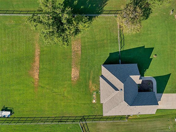 3rd image of 17190 Highland Dr