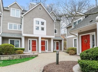 453 E Putnam Ave #4B, Greenwich, CT 06830