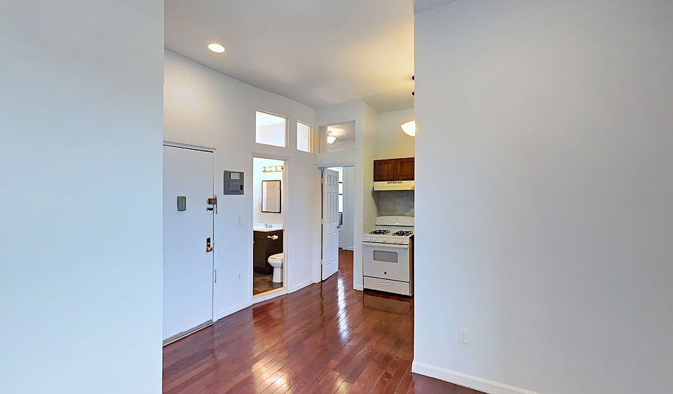 1st image of 68 Putnam Ave APT 6