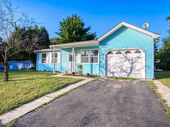 4th image of 12 Falmouth Ave #72