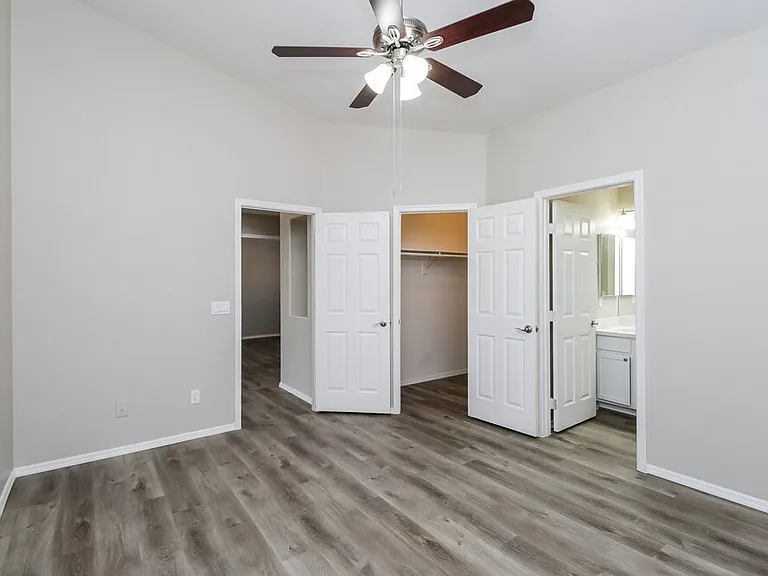 10543 E Cicero St — Photo 10