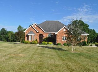 3317 Deerfield Rd, Hannibal, MO 63401
