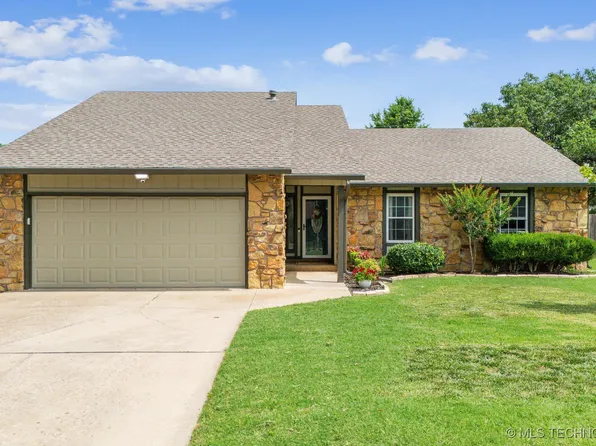 11017 E 98th St N, Owasso, OK 74055