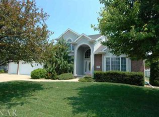 2209 Jessamine Rd, Bloomington, IL 61704