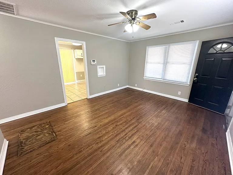 6024 E King St — Photo 5