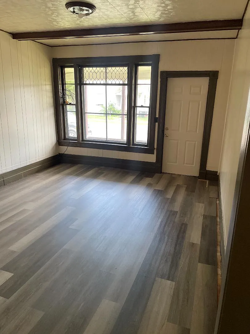 418 N Barstow Street - 418 N Barstow — Photo 1