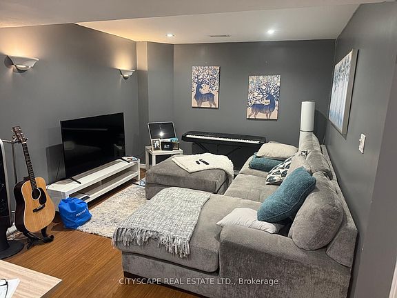 5th image of 31 Dunlop Ct