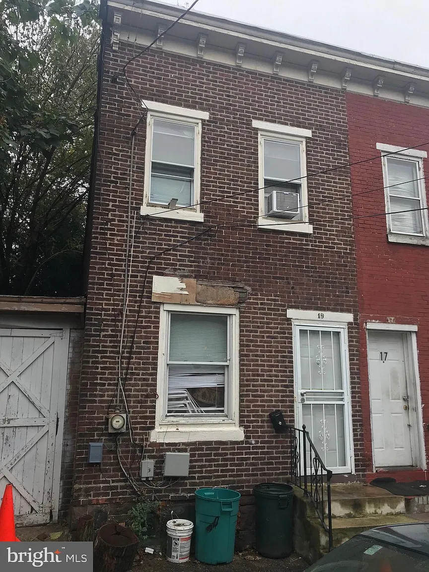 19 Furman St photo 1