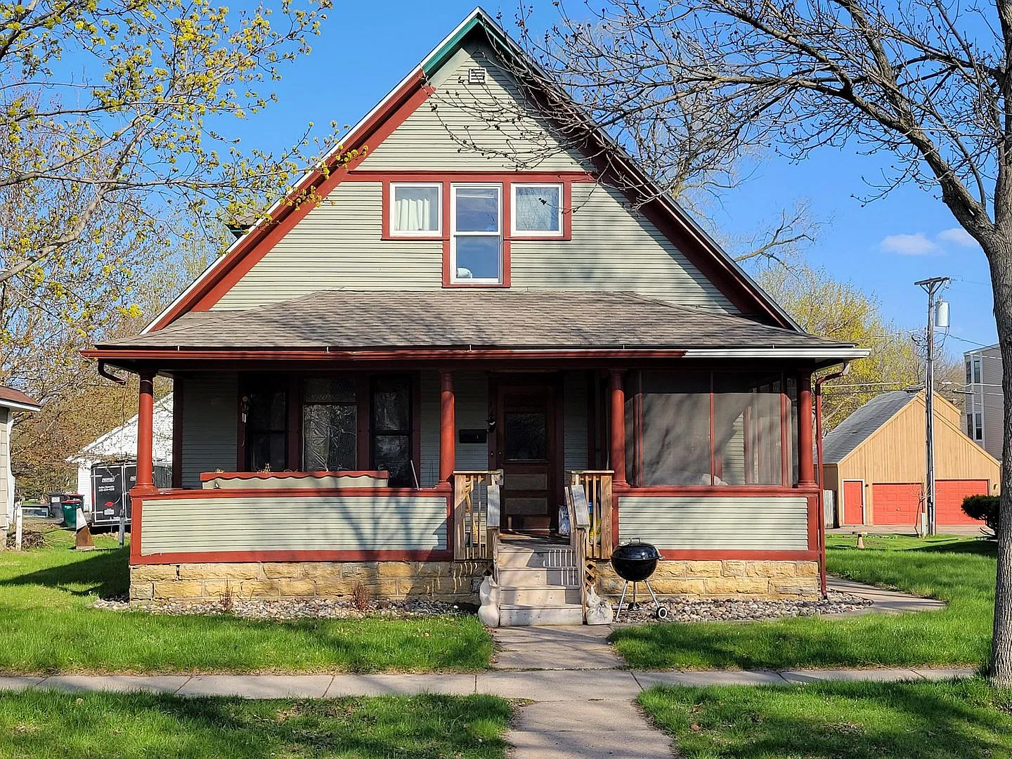 Single Family Home - Great Location! — Photo 1