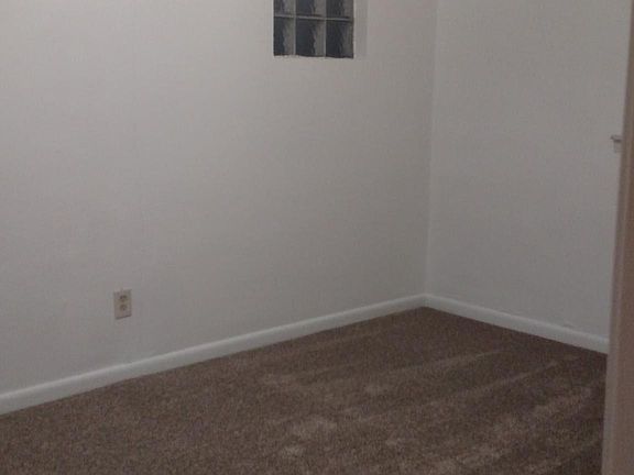 5th image of 158 Reading Ave