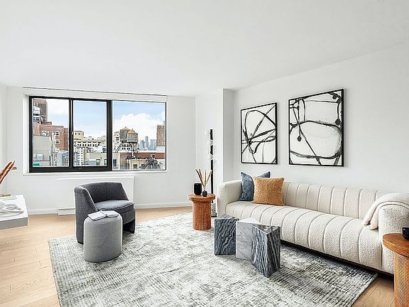 4th image of 1 Union Sq S #23A