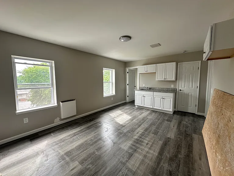 318-322 N Main St #3 — Photo 1