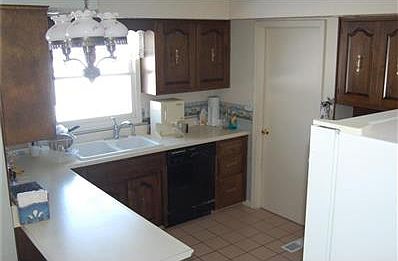 4th image of 7440 W Sacramento Dr