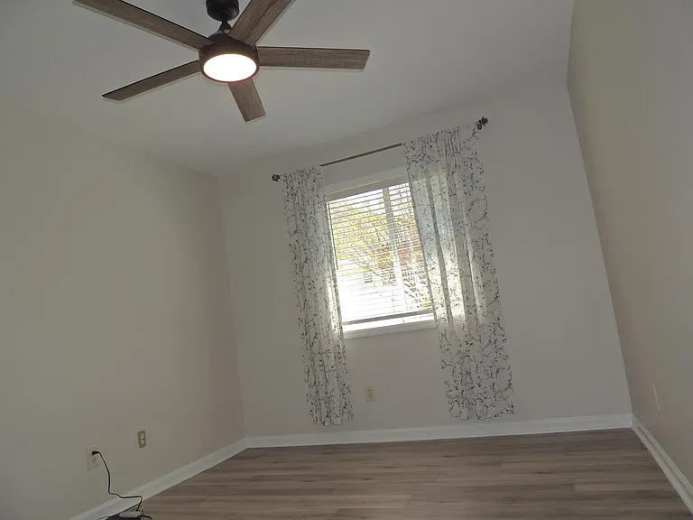 925 Fairwood Lakes Ln #25-A — Photo 21