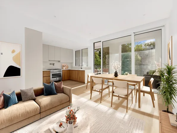 1005 Lorimer Street image 1 of 17