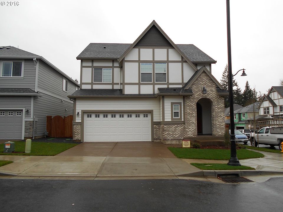 1st image of 7612 NE Prefontaine St #54