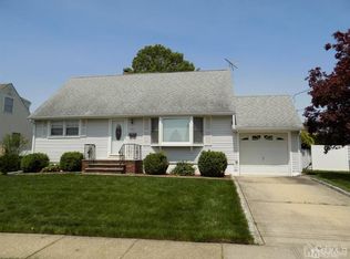 18 Barkley Rd, Old Bridge, NJ 08857