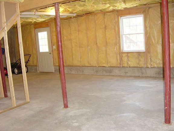 Full basement w/Walkout
