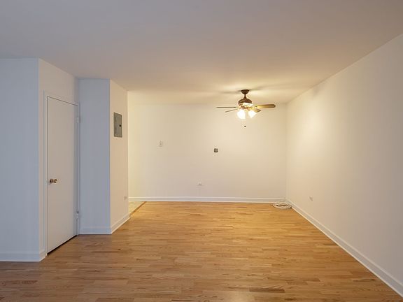 4th image of 150 E Lake St Unit 6B