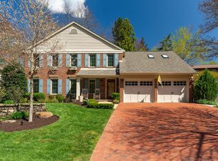 7629 Chancellor Way, Springfield, VA 22153