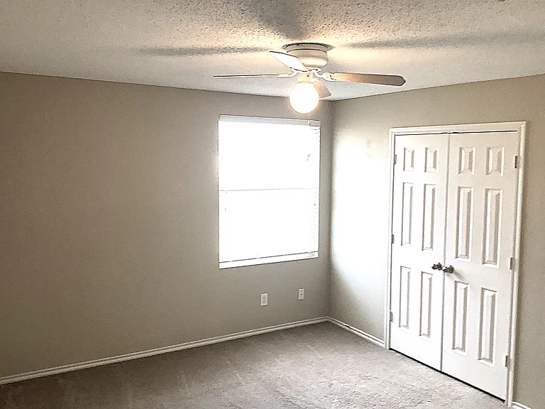 6108 Thackery Dr — Photo 15