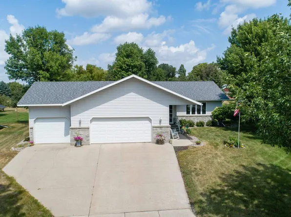 1215 Greenfield Ave, Fergus Falls, MN 56537