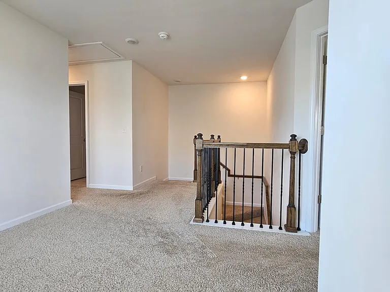 422 Yellow Fox Rd — Photo 16