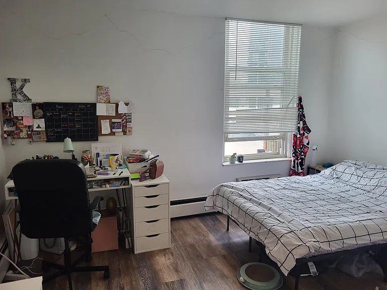 331 Amber St — Photo 16