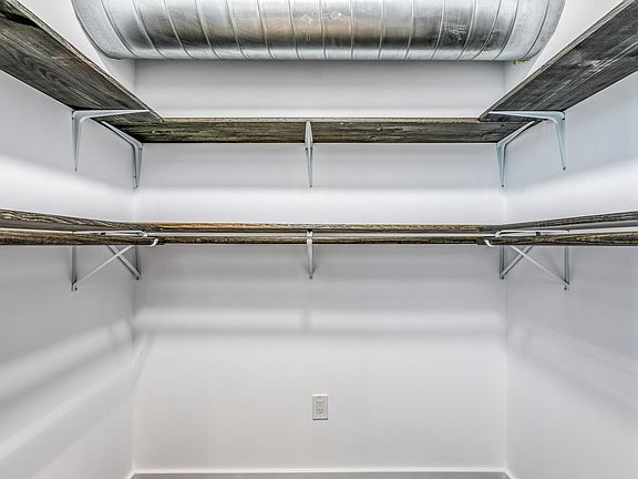 5th image of 641 W Oxford St #2B