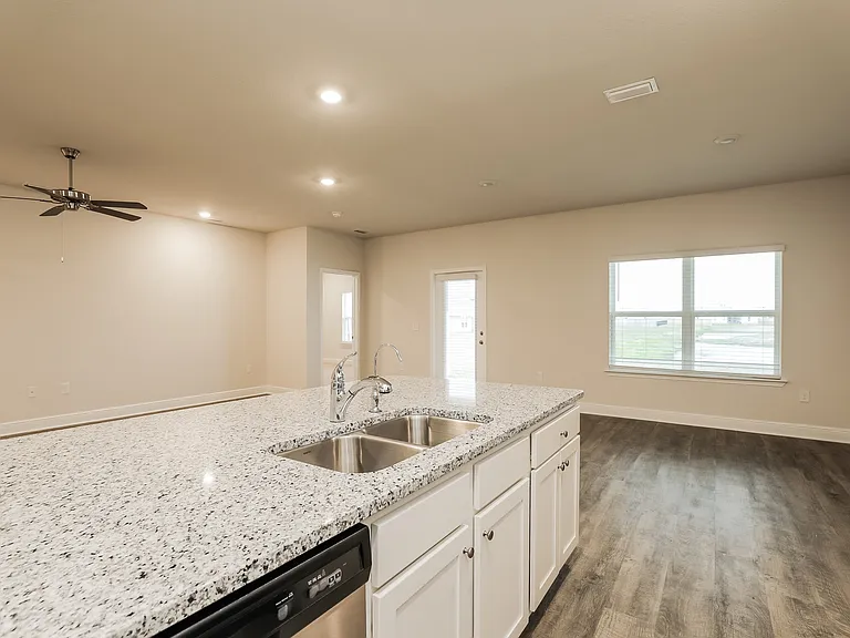 428 Eagle Lake Way — Photo 5