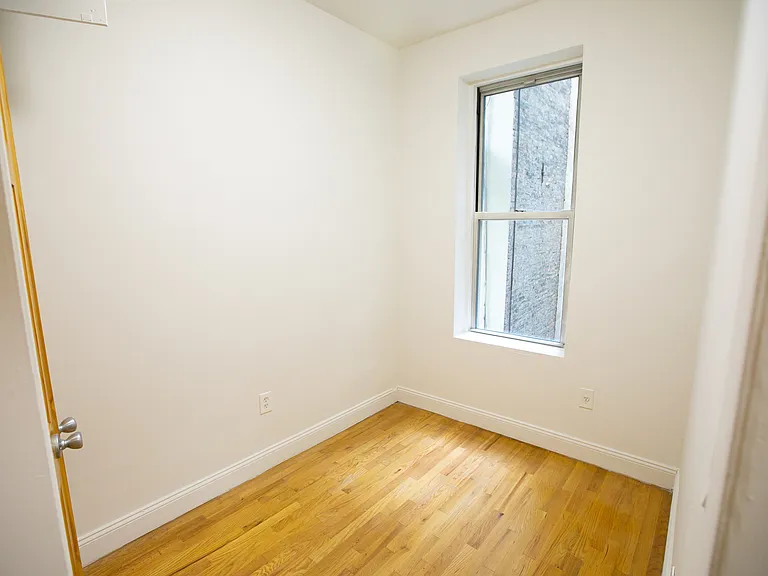 346 E 20th St #9 — Photo 6